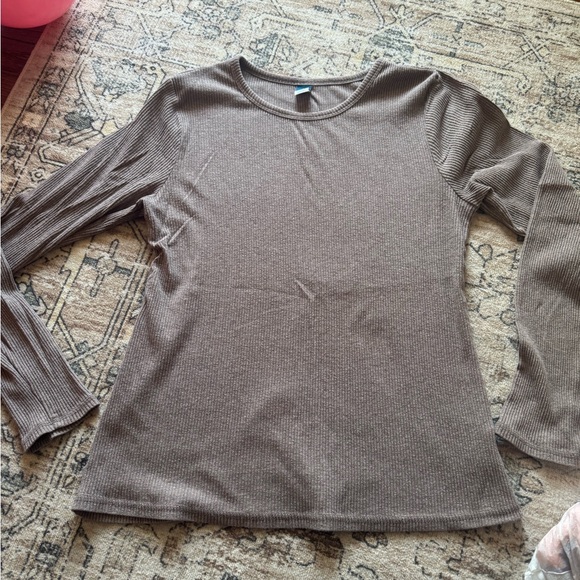 Old Navy Women's Tan Sweater - Picture 2 of 2